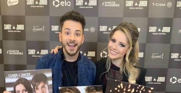 Sandy e Junior anunciam último show  - Instagram 