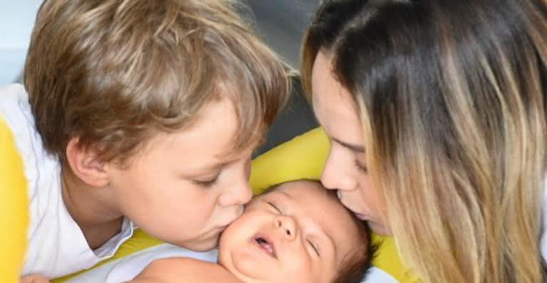 Carol Dantas, Davi Lucca e Valentin - Instagram