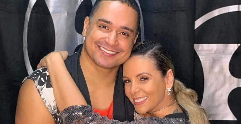 Carla Perez compartilha momento íntimo recebendo massagem de Xanddy  - Instagram 