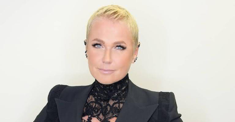 Xuxa posa ao lado de bichino diferente e choca os fãs - Instagram