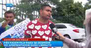 Saulo Duarte, ex-gari, é primeiro da fila no velório de Gugu - Record TV