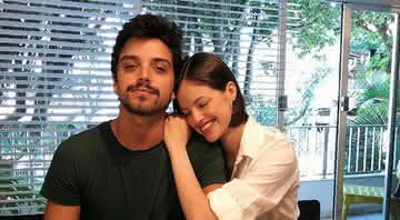 Agatha Moreira posa em viagem com Rodrigo Simas - Instagram