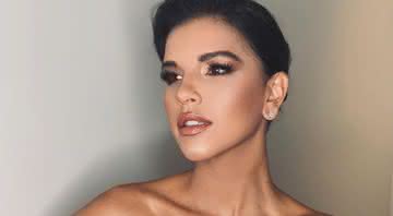 Mariana Rios faz pose em sala de estar e aponta detalhe luxuoso de sua casa nova - Instagram