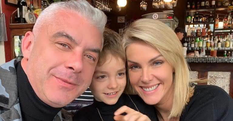 Ana Hickmann posta foto do filho e encanta fãs - Instagram