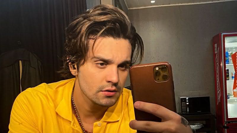 Luan Santana posa ao lado da mãe e encanta - Instagram