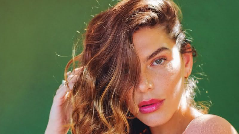 Mariana Goldfarb se camufla em água - Instagram