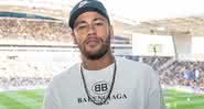 Em seu Instagram, Neymar Jr. compartilhou vídeo jogando bola com o pequeno e encantou os seguidores - Instagram