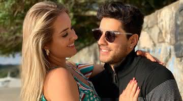 Patrícia Leitte e Yago Lanes comemoram aniversário de namoro - Instagram