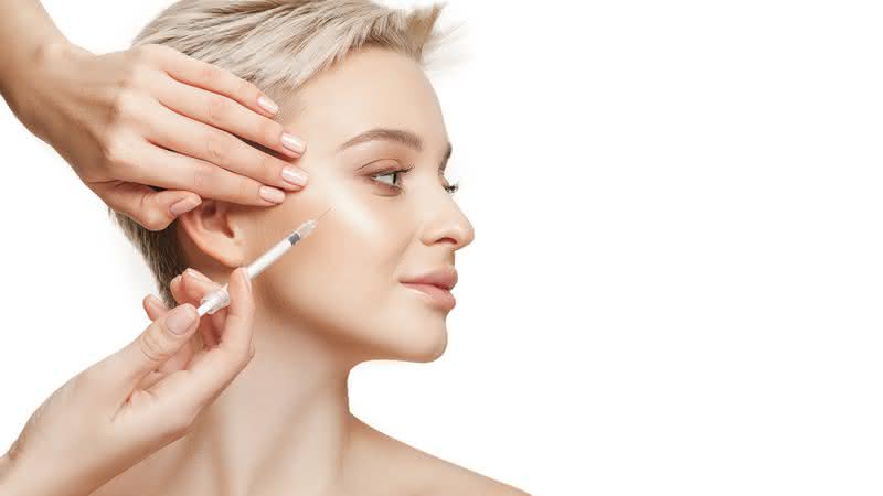 Botox preventivo ajuda a atrasar envelhecimento e dar firmeza à pele - Freepik