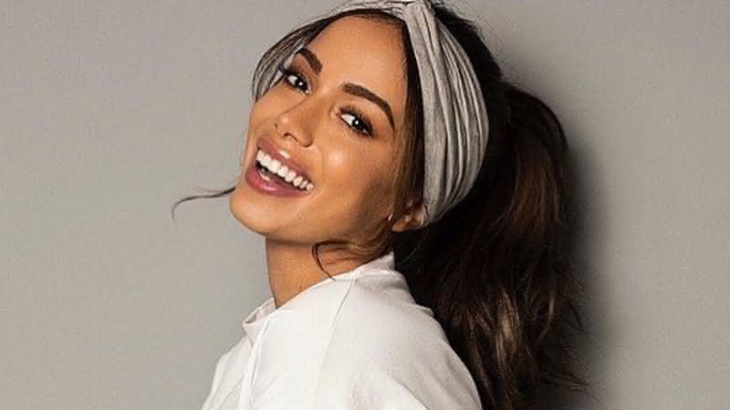 Não pode mais! Justiça defere pedido de Anitta e Leo Dias fica proibido de citar nome da funkeira - Instagram