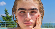 Sophia Hadjipanteli criadora do movimento #unibrow. - Instagram