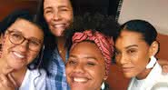 Taís Araujo posa com elenco feminino de 'Amor de Mãe' - Instagram