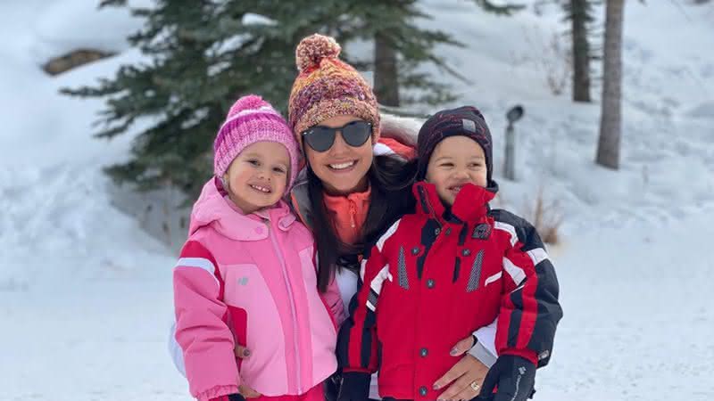 Thais Fersoza posta fotos de filhos curtindo a neve - Instagram