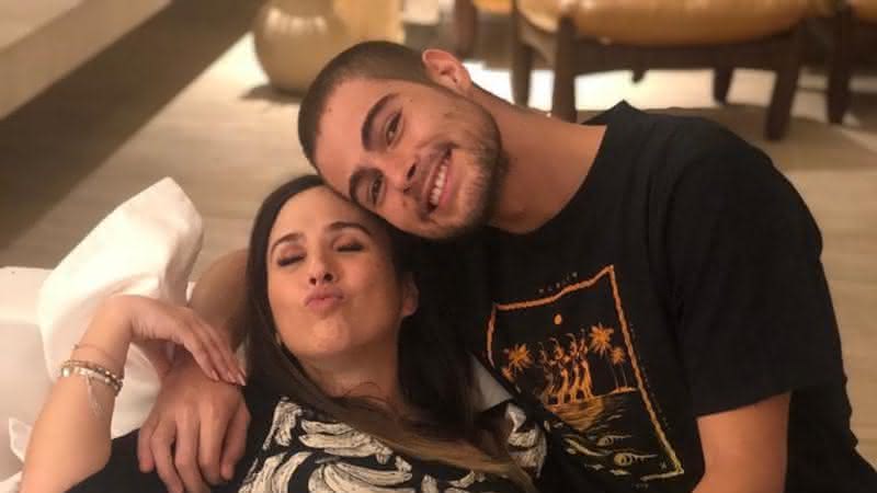 Tata Werneck e Rafael demonstram amor em rede social - Instagram