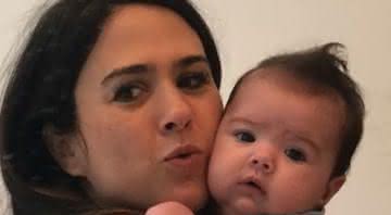 Clara Maria surge de shortinho e barriga de fora - Instagram