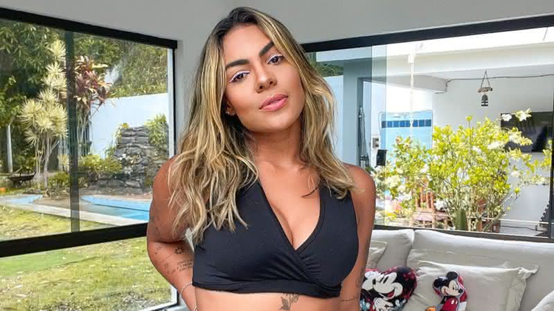 Tays Reis mostra corpo real de gravidez de biquíni - Instagram