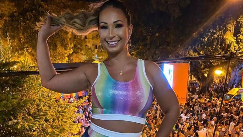 Valesca Popozuda exibe corpão e posa sem blusa - Instagram