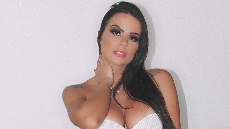 Victória Villarim mostra namorado fazendo faxina - Instagram