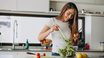 Queda de cabelo? Descubra o que comer para deixar os cabelos lindos - Divulgação