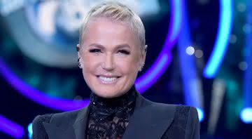 Xuxa compartilha clique nostálgico de família Meneghel e impressiona fãs: "Que foto!" - Instagram