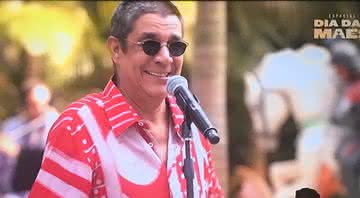 Zeca Pagodinho faz live no Dia das Mães e agita a web - YouTube