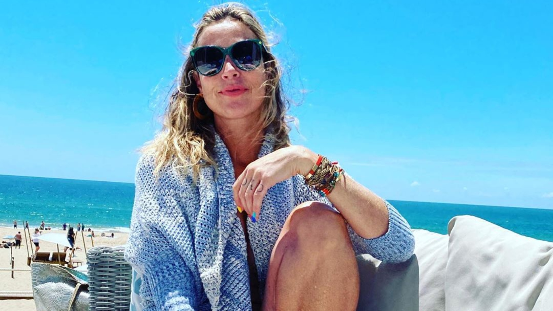 Luana Piovani posa abraçada com os filhos e faz reflexão sobre maternidade: “Mãe de mim”