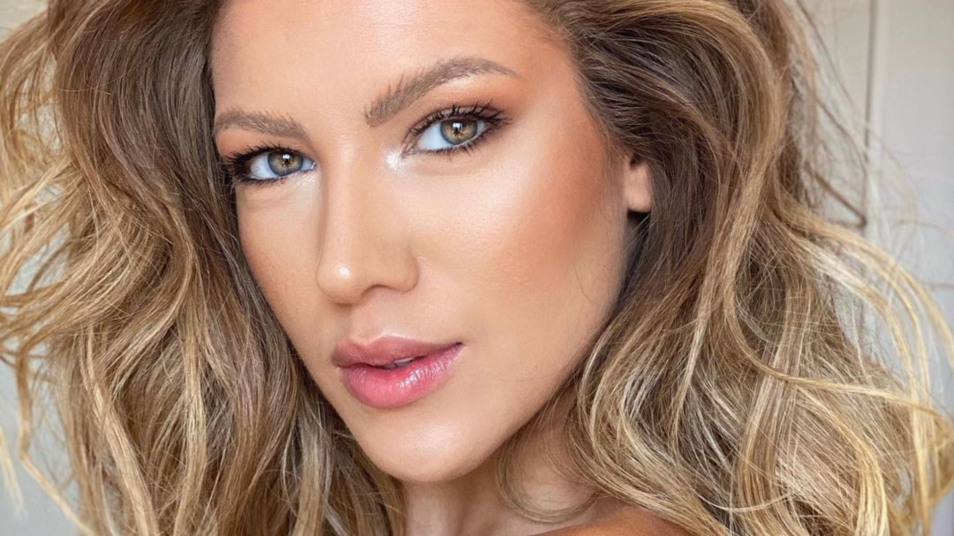 Modelo internacional revela convite para Big Brother Brasil: “Já sonhei com o look que vou entrar”