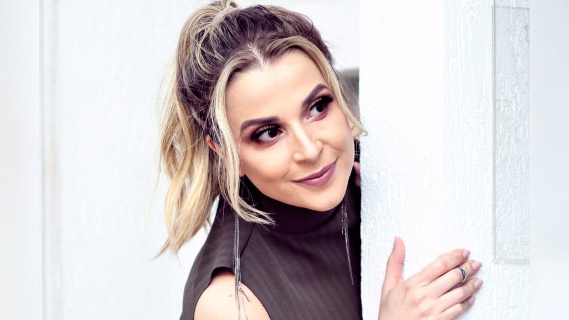 Vozerão que fala! Cantora Luana Marques abre o coração sobre carreira, dificuldades na vida artística e expectativas com o ‘The Voice Brasil’