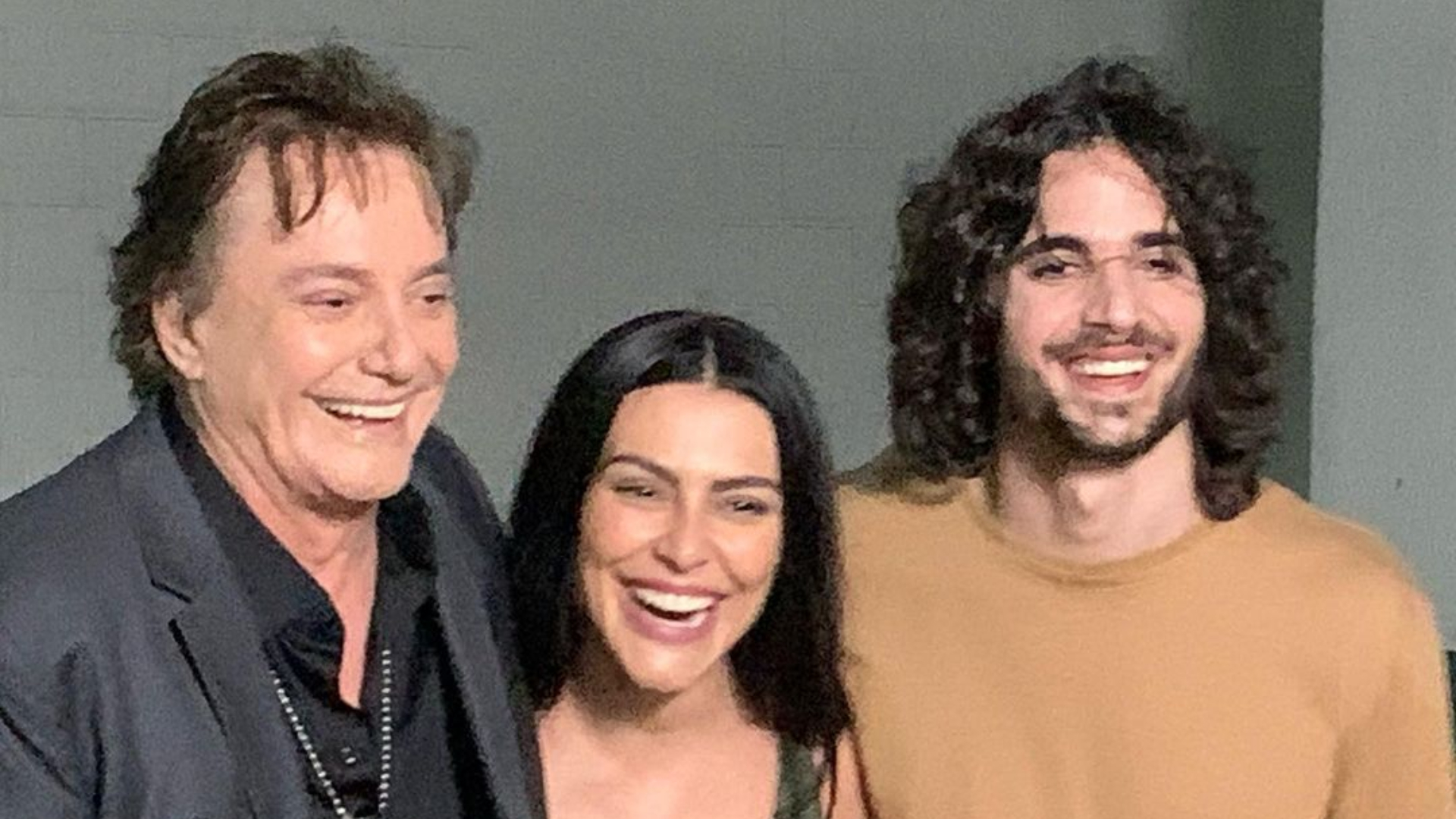 A cara de Fiuk ou de Cleo? Fábio Jr. posta foto antiga e internautas comentam semelhança com os filhos do cantor