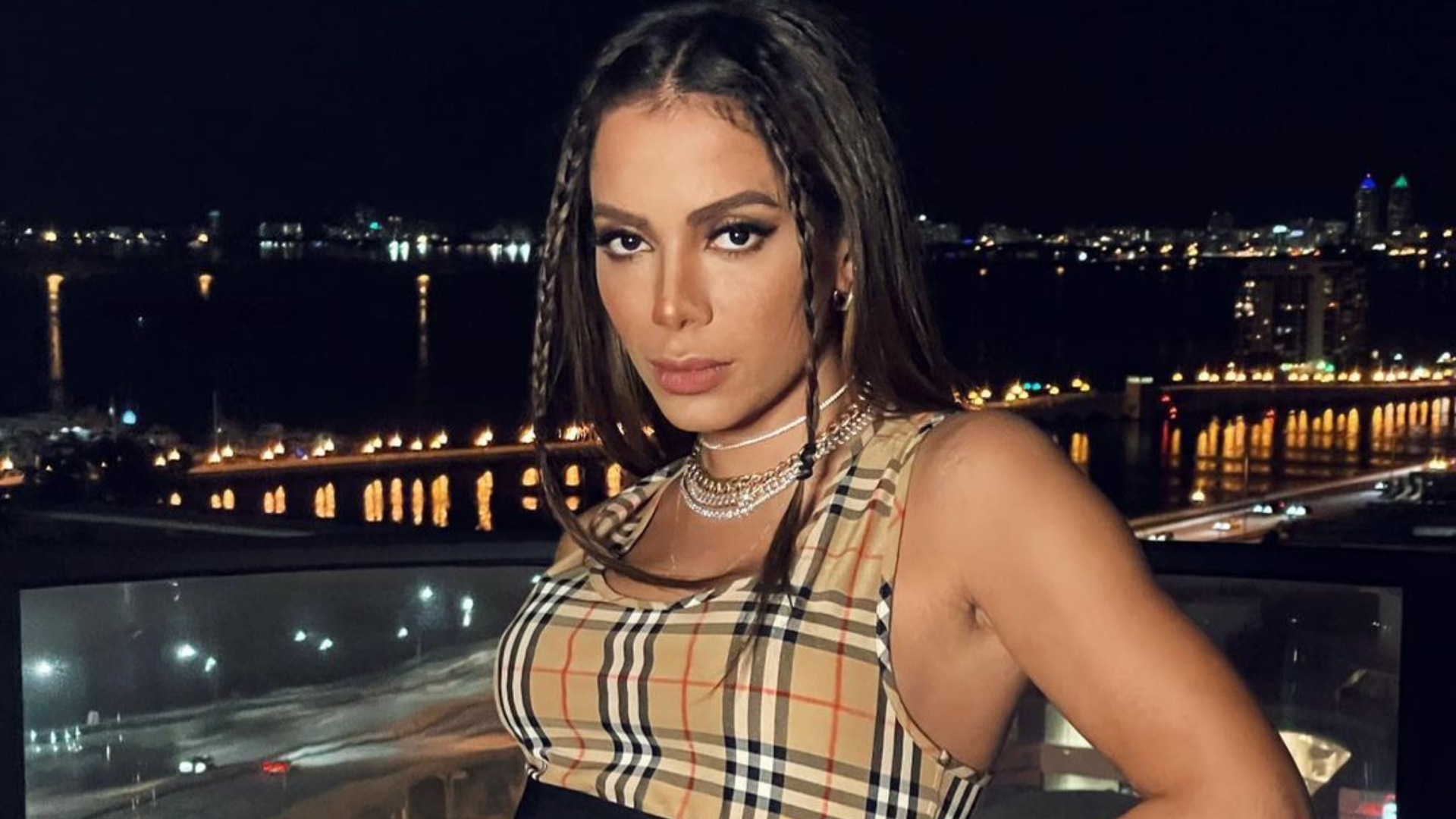 Ilhados vem aí! Anitta lançará seu próprio reality show com influenciadores em ilha paradisíaca