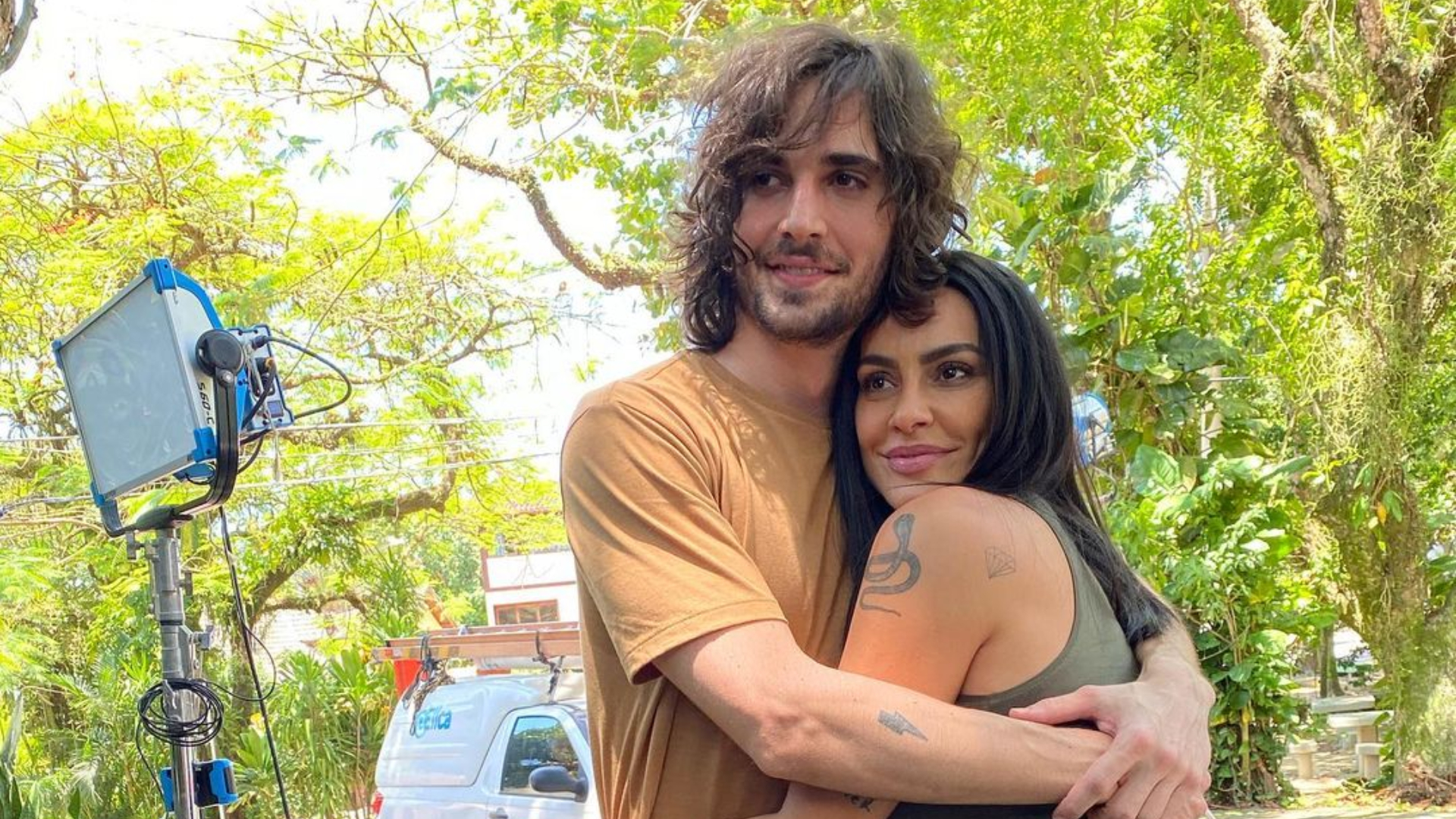 BBB21: Cleo dá resposta sincerona após seguidor alfinetar Fiuk: “Bem-vindo à minha família”