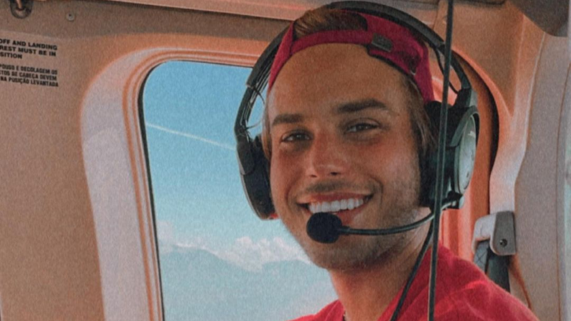 Após pararem se seguir no Instagram, Jonathan Couto surge sem aliança e aumenta rumores de fim de casamento com Sarah Poncio