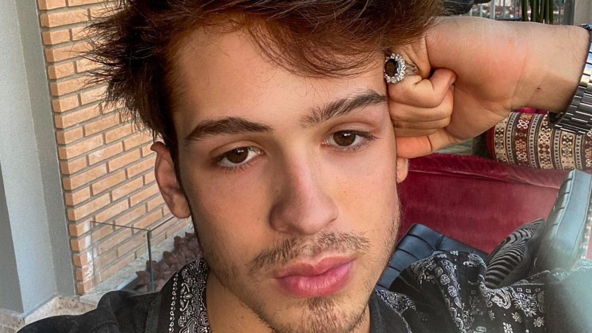João Guilherme comenta sobre nude exposto sem querer