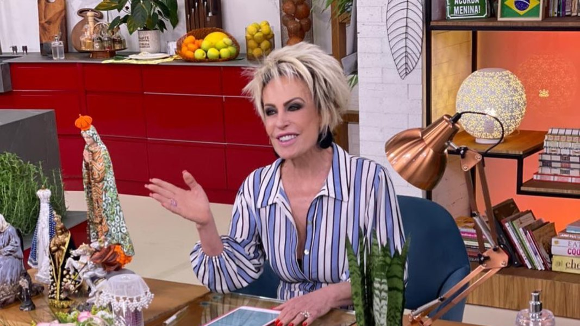 Ao vivo no ‘Mais Você’, Ana Maria Braga brinca sobre ter virado meme ao chamar Viih Tube de Youtube