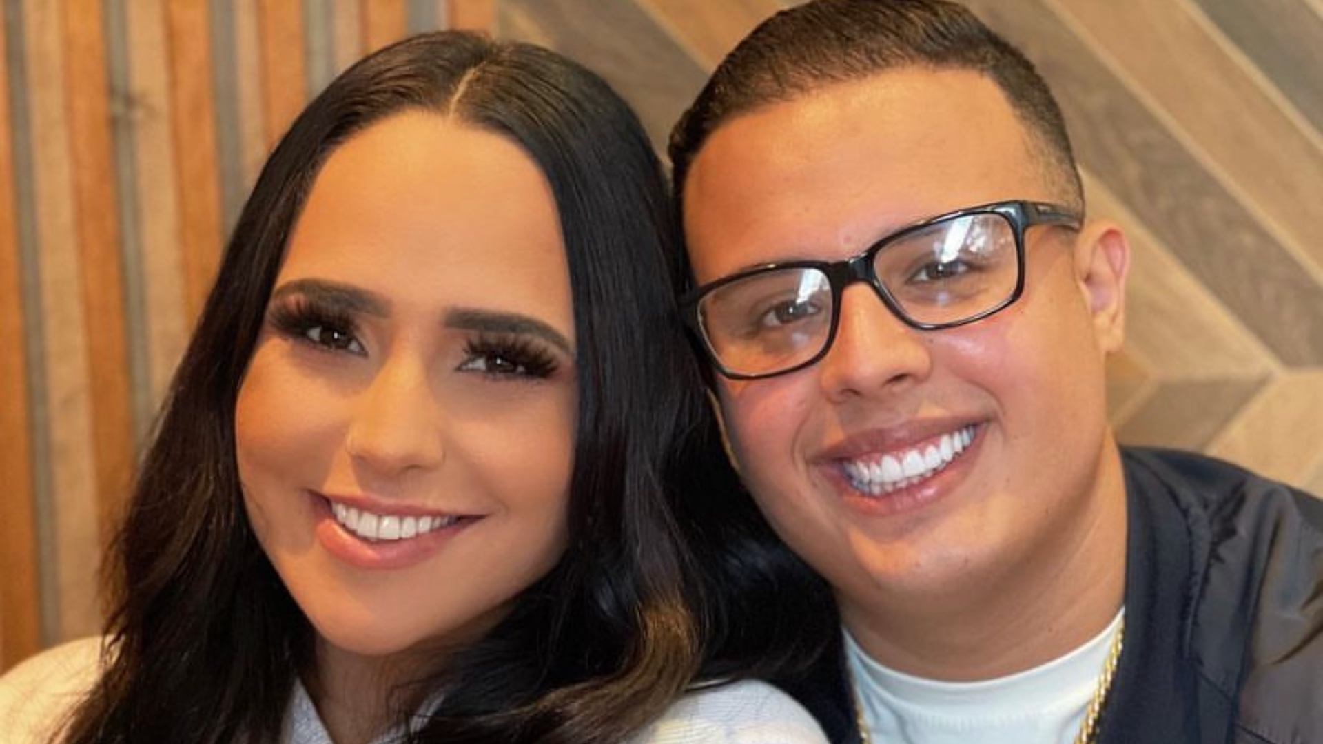 Perlla quebra silêncio faz pronunciamento sobre a prisão do marido, Patrick Abrahão, alegando sua inocência