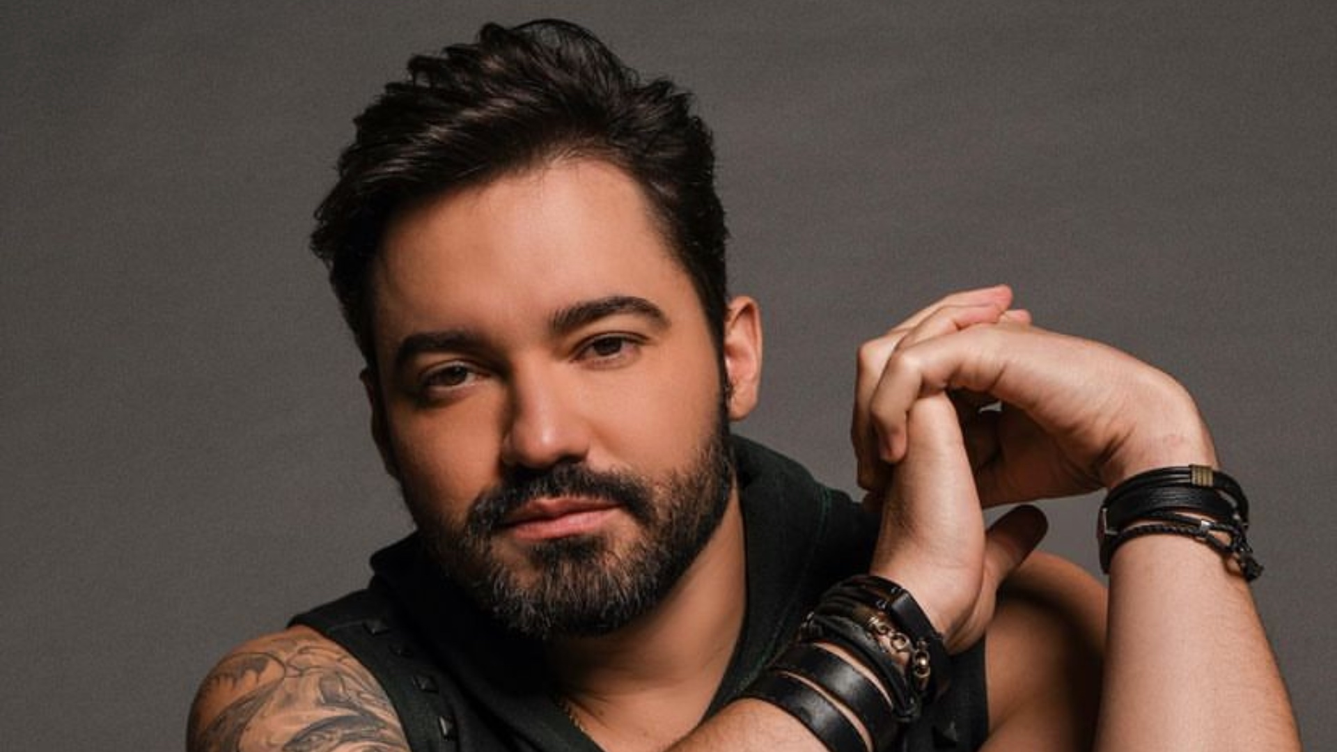 Fernando divulga lista de “mulher ideal” e é detonado na web: “Só passa vergonha”