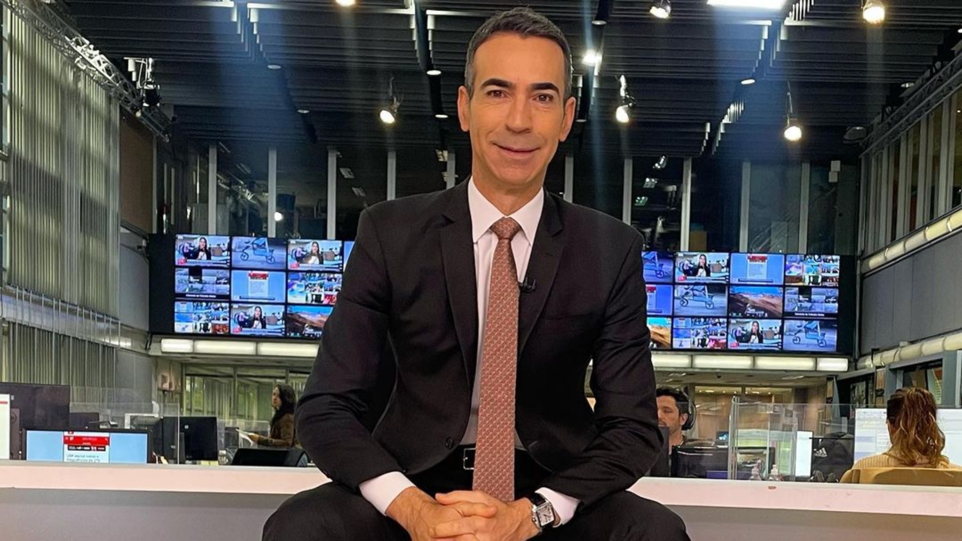 Morre mãe do jornalista Cesar Tralli: “Do nada!”
