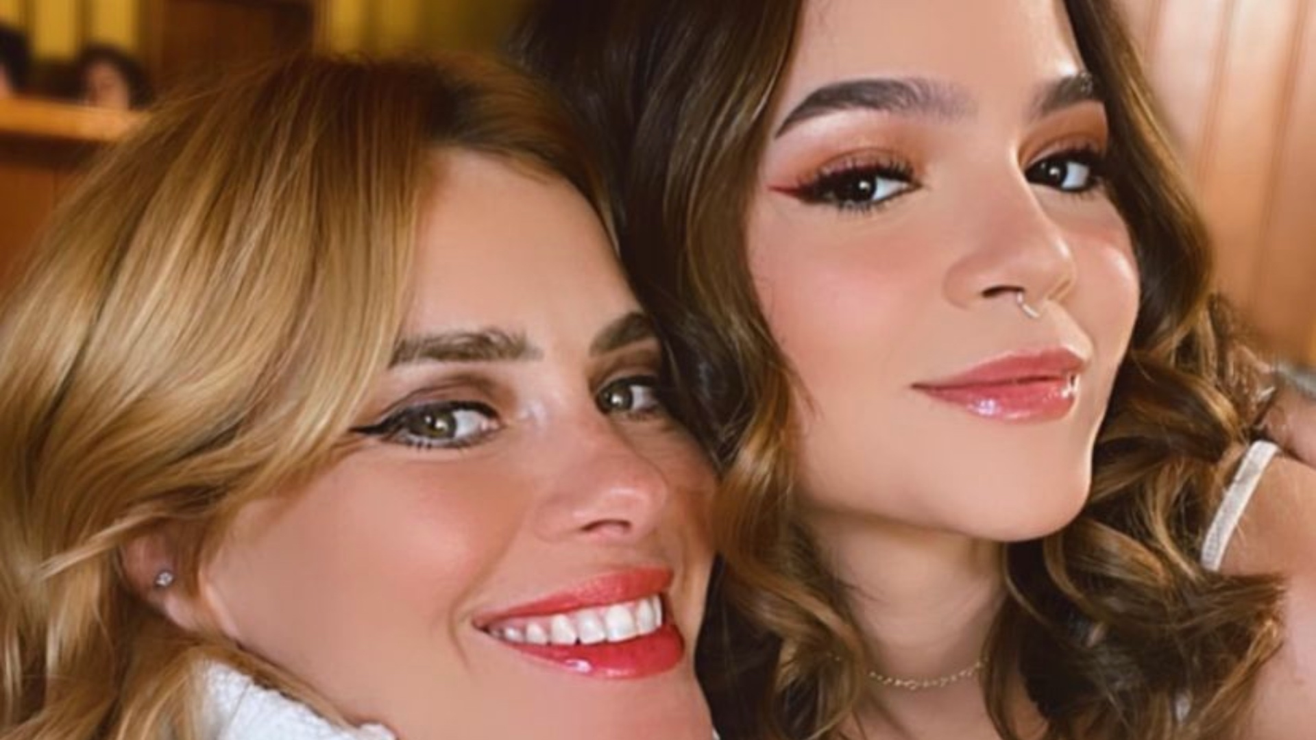 Carolina Dieckmann e Mel Maia se reencontram oito anos depois de Joia Rara