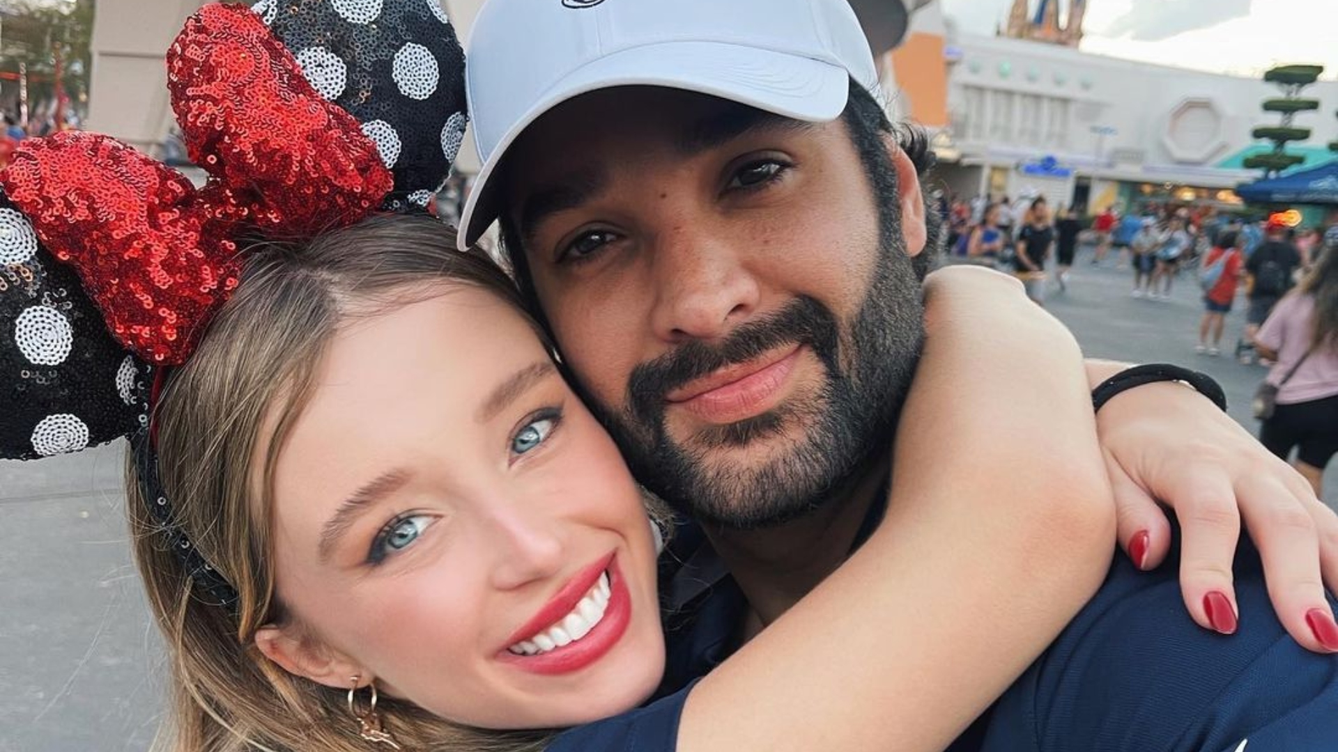 Duda Reis anuncia casamento após quatro meses de namoro