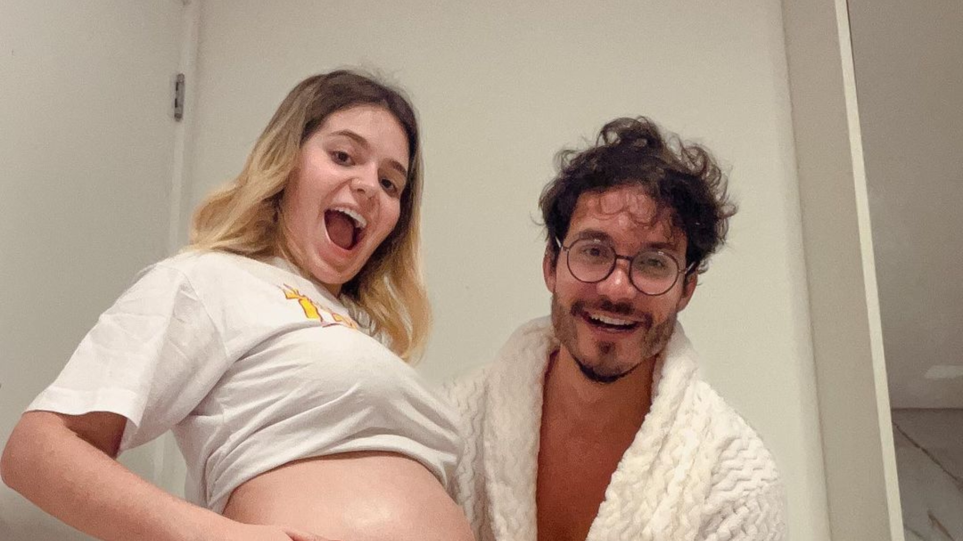Eliezer sai em defesa de Viih Tube após vídeo sobre o corpo na gravidez