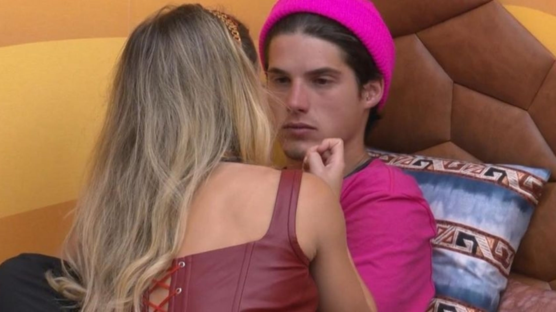 BBB23: Psicólogo fala sobre relacionamentos tóxicos e explica relação de Bruna Griphao e Gabriel