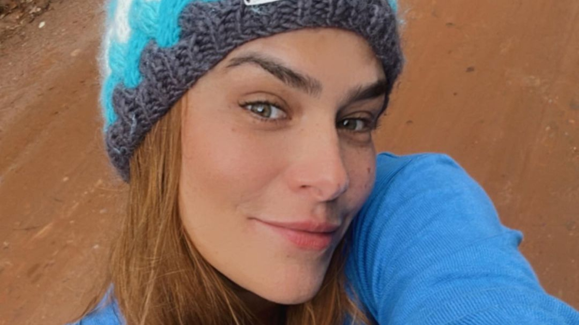 Priscila Fantin ostenta curvas exuberantes com biquíni fininho