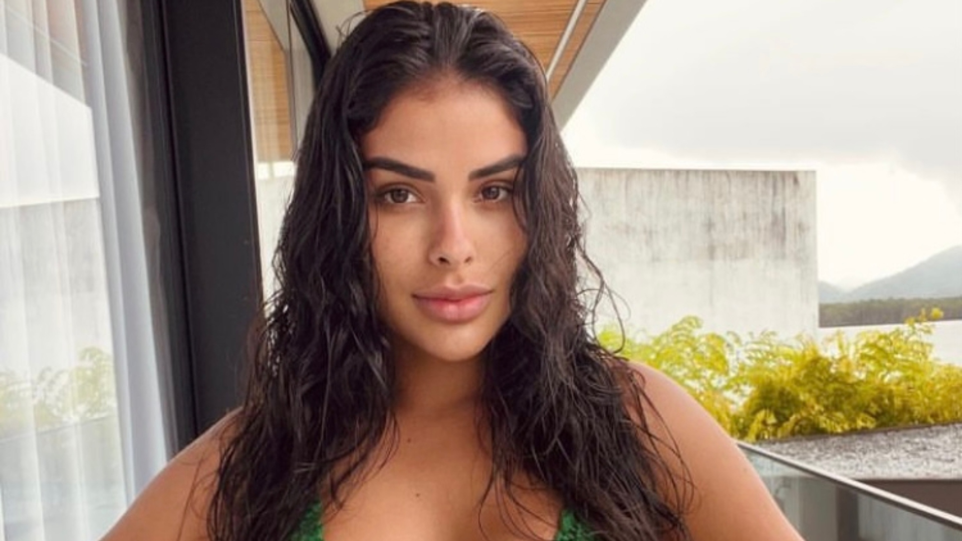 Munik Nunes dá dicas para inserir na rotina de beleza no verão