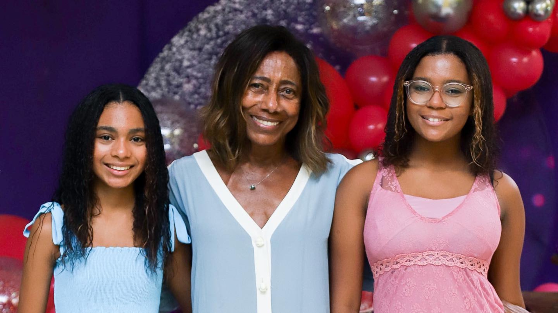 Filha de Glória Maria faz homenagem à mãe: “Você ainda está aqui no meu coração”
