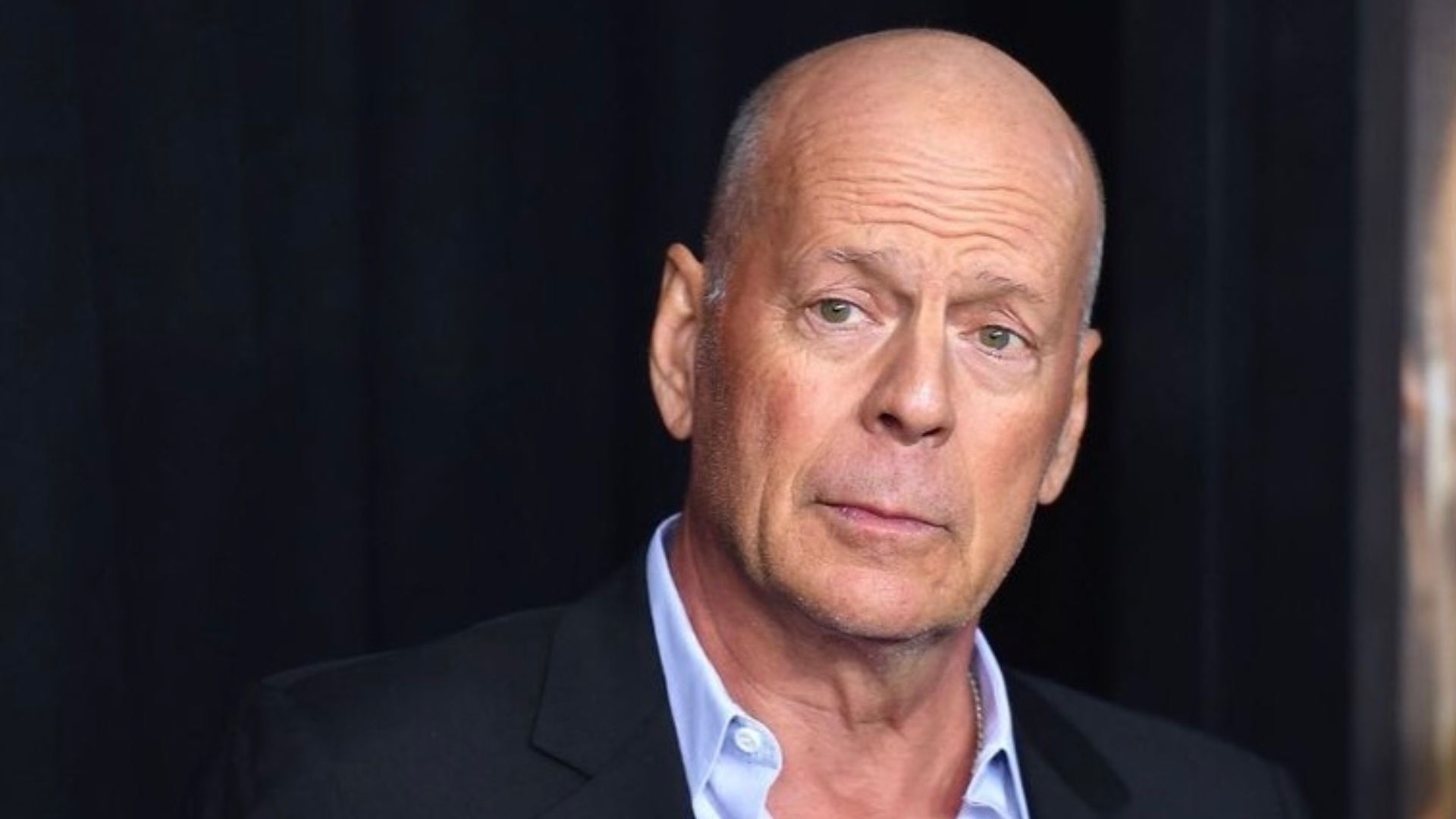 Bruce Willis é diagnosticado com demência frontotemporal e esposa desabafa: “Não há tratamentos para a doença“