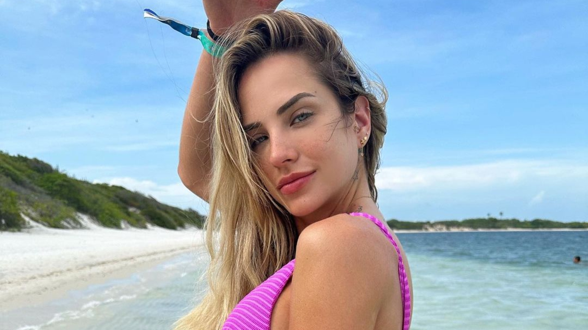 Gabi Martins dá show no samba após críticas: “Persistência”