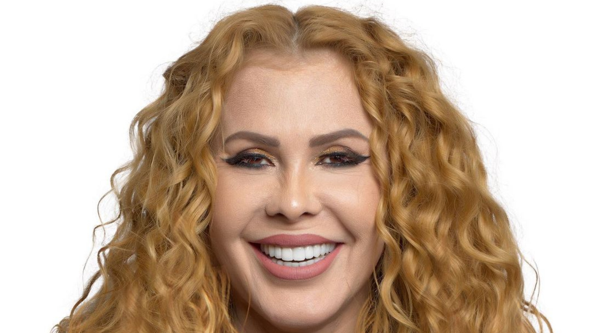 Joelma abre o jogo e fala sobre preferência em relacionamentos: “Gosto de homem feio”