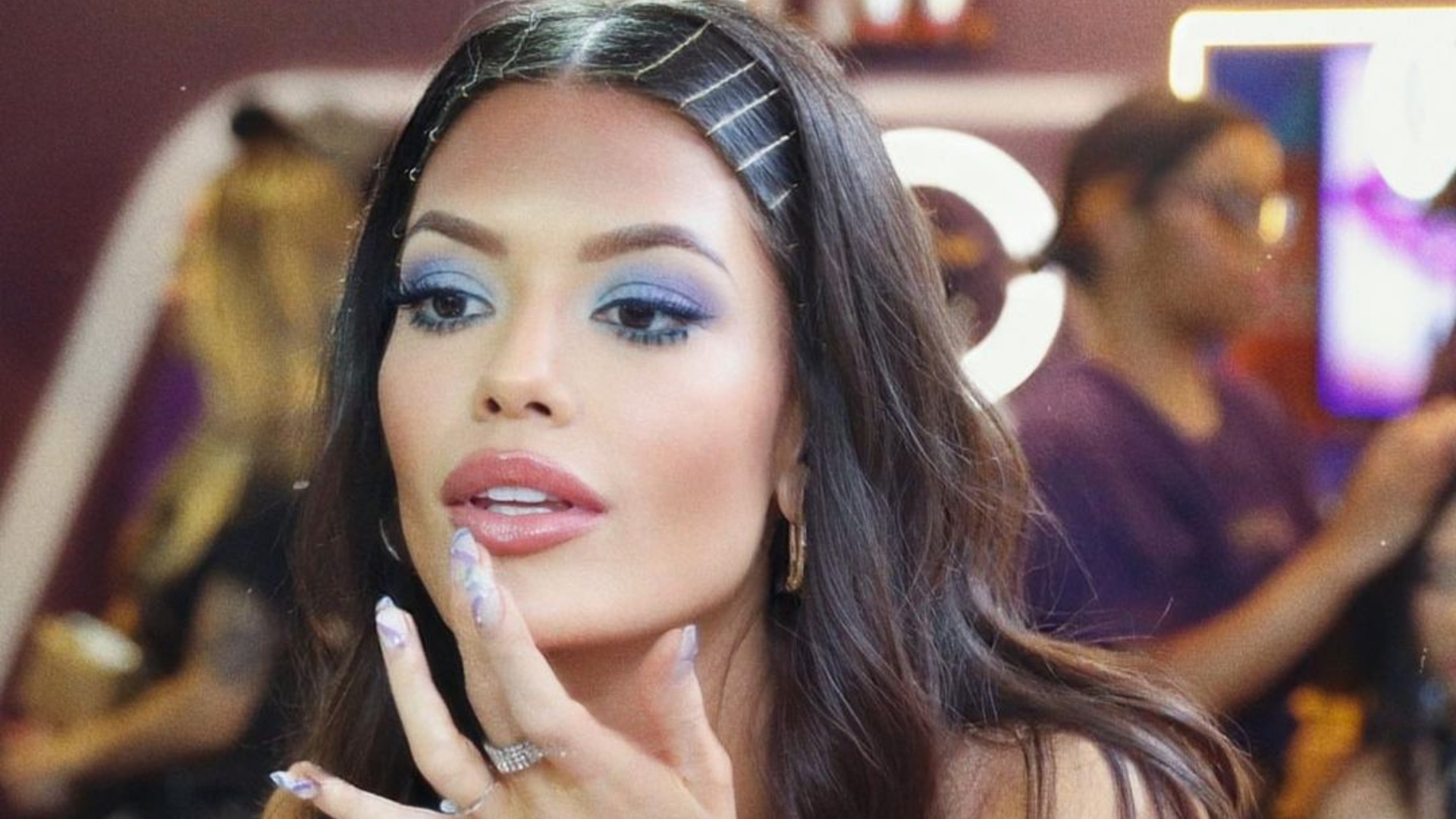 Vitória Strada fala sobre o uso de sex toys: “Sou muito a favor, uso vários”