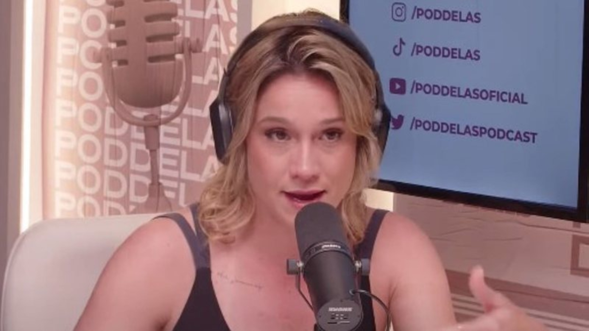 Fernanda Gentil dá detalhes da primeira vez com a esposa: “Como que faz?”