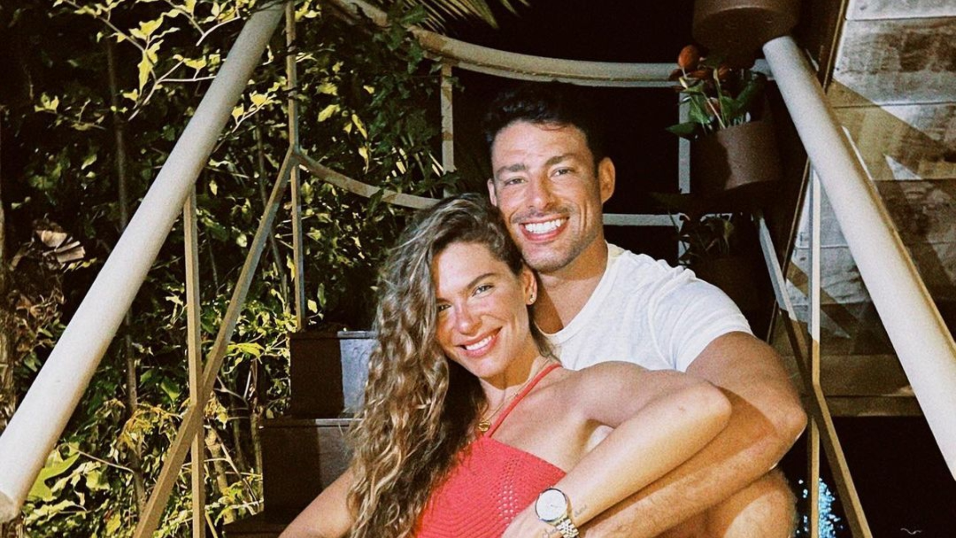 “Me fiz de burra”, diz texto de Mariana Goldfarb antes do término com Cauã Reymond